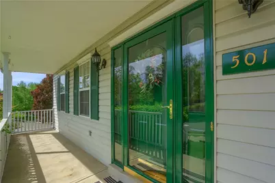 501 Saint Phillips Ct, Cranberry Township, PA 16066 - Photo 5