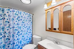 213 Winslow Dr, Oakdale, PA 15071 - Photo 17