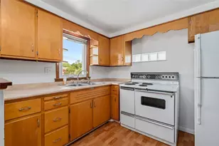 223 Washington Ave, Whitaker, PA 15120 - Photo 9