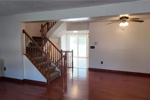 34 Links Dr, New Castle, PA 16101 - Photo 5