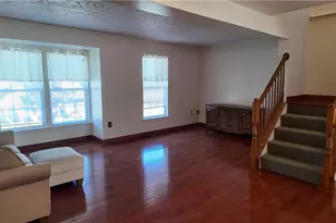 34 Links Dr, New Castle, PA 16101 - Photo 3
