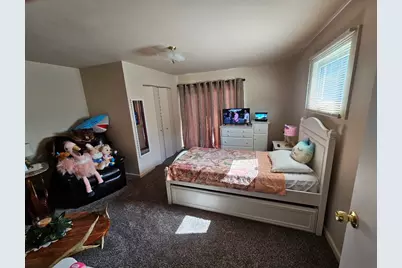 1607 Sylvan Ave, West Mifflin, PA 15122 - Photo 9