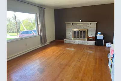 541 Morningstar Dr, Ellwood City, PA 16117 - Photo 3