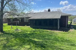 541 Morningstar Dr, Ellwood City, PA 16117 - Photo 17