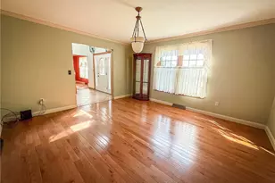 104 Dakotah Dr, Center Township, PA 16001 - Photo 15