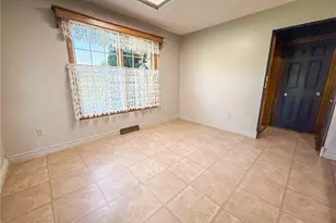 104 Dakotah Dr, Center Township, PA 16001 - Photo 13