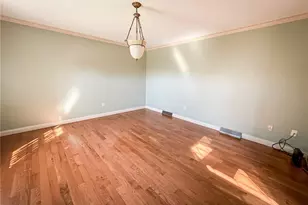 104 Dakotah Dr, Center Township, PA 16001 - Photo 17