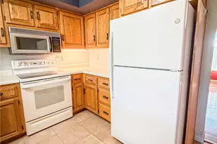 104 Dakotah Dr, Center Township, PA 16001 - Photo 11