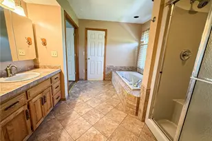 104 Dakotah Dr, Center Township, PA 16001 - Photo 29