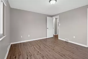 3220 Overlook Dr, Liberty Boro, PA 15133 - Photo 13