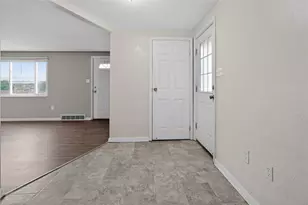 3220 Overlook Dr, Liberty Boro, PA 15133 - Photo 3