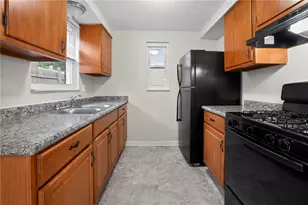 3220 Overlook Dr, Liberty Boro, PA 15133 - Photo 19