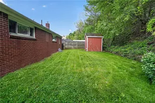3220 Overlook Dr, Liberty Boro, PA 15133 - Photo 29