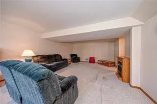 1479 Greendale Dr, Pittsburgh, PA 15239 - Photo 21
