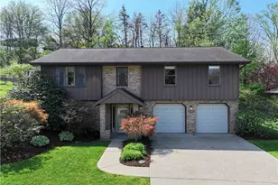 1479 Greendale Dr, Pittsburgh, PA 15239 - Photo 1