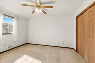 1097 Timberwood Dr, Chippewa Township, PA 15010 - Photo 33