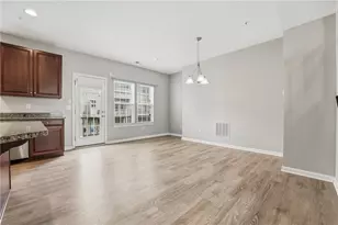 202 Pointe View Dr, Adams Township, PA 16046 - Photo 13