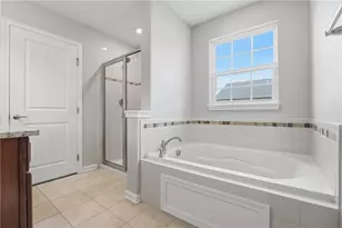 202 Pointe View Dr, Adams Township, PA 16046 - Photo 19