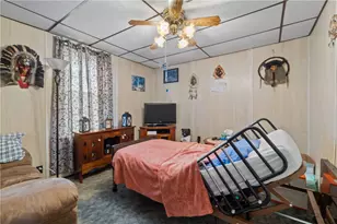 402 N 4th St, Youngwood, PA 15697 - Photo 5
