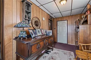 402 N 4th St, Youngwood, PA 15697 - Photo 9