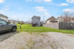 402 N 4th St, Youngwood, PA 15697 - Photo 29