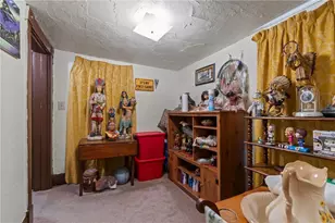 402 N 4th St, Youngwood, PA 15697 - Photo 15