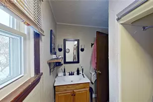 910 Temple Ave, New Castle, PA 16101 - Photo 25