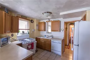 931 Liberty St, McKees Rocks, PA 15136 - Photo 9