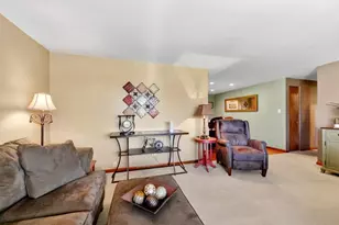 100 Maria Ln, Monroeville, PA 15146 - Photo 5