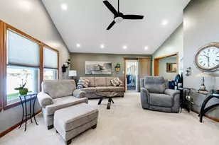 100 Maria Ln, Monroeville, PA 15146 - Photo 17