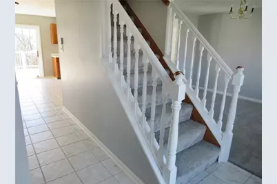 392 Pine Ridge Dr, Peters Township, PA 15367 - Photo 3