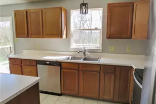 392 Pine Ridge Dr, Peters Township, PA 15367 - Photo 27
