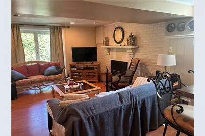 1125 Milliron St, Youngwood, PA 15697 - Photo 9