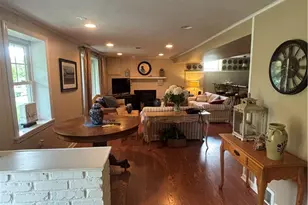 1125 Milliron St, Youngwood, PA 15697 - Photo 3