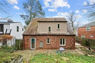 734 Shady Ln, Pittsburgh, PA 15228 - Photo 33