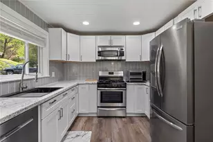 2500 Lincoln Way, White Oak, PA 15131 - Photo 13
