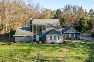 550 Locust Valley Rd, Hempfield Township, PA 15601 - Photo 1