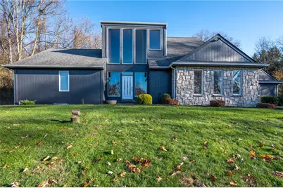 550 Locust Valley Rd, Hempfield Township, PA 15601 - Photo 3