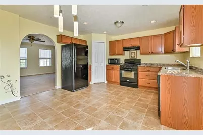 209 Ascot Ct, Moon/Crescent Twp, PA 15108 - Photo 7