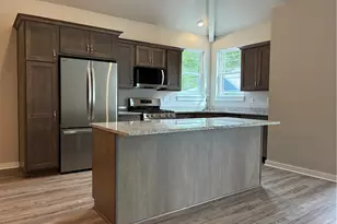 134 Independence Dr, Jefferson Township, PA 16023 - Photo 3