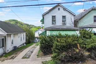 406 1st St, Apollo Boro, PA 15613 - Photo 1