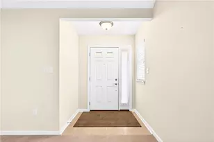 2104 Isleworth Lane, Cranberry Township, PA 16066 - Photo 7