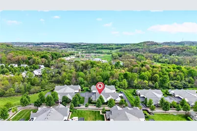 2104 Isleworth Ln, Cranberry Township, PA 16066 - Photo 3