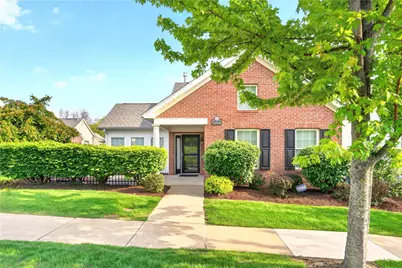 2104 Isleworth Ln, Cranberry Township, PA 16066 - Photo 3