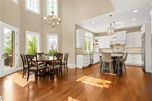 9807 Sumner Dr, Pittsburgh, PA 15101 - Photo 3