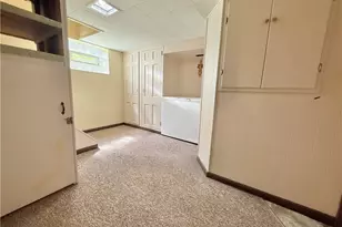212 E Meyer Ave, New Castle, PA 16105 - Photo 17