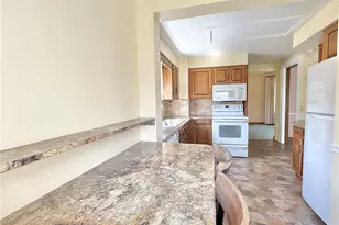 212 E Meyer Ave, New Castle, PA 16105 - Photo 11