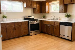 9155 Maple St, Pittsburgh, PA 15239 - Photo 5