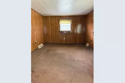 9155 Maple St, Pittsburgh, PA 15239 - Photo 9