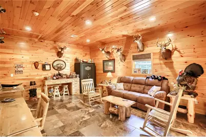 4038 State Route 156, Kiskiminetas Township, PA 15618 - Photo 5